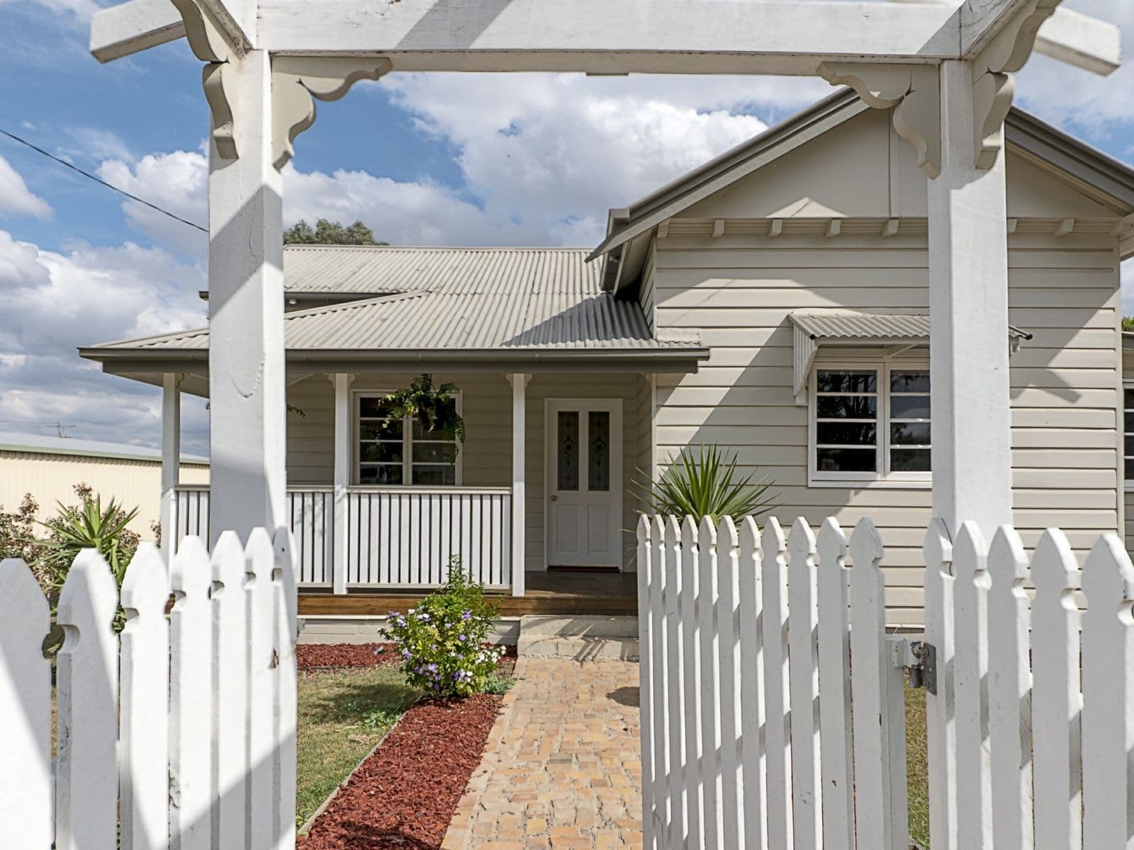 6 Leslie Street, Warwick - Thumbnail 4