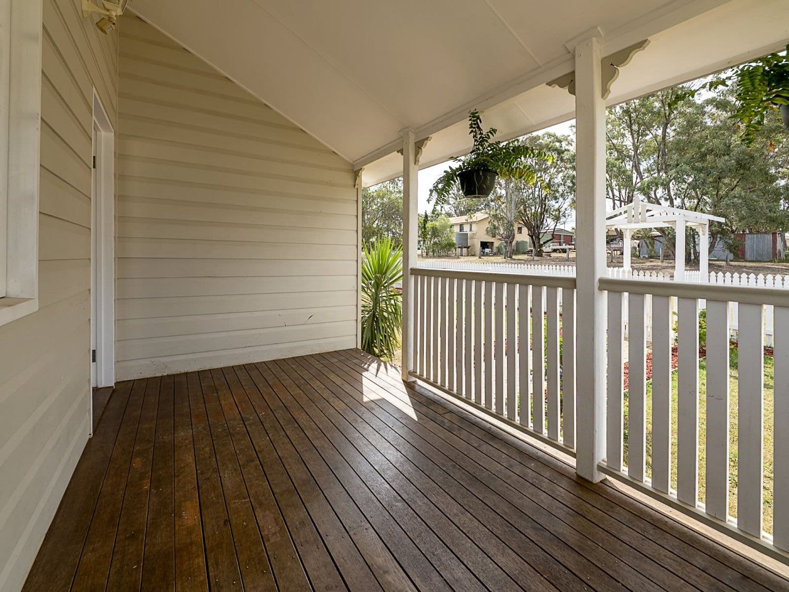 6 Leslie Street, Warwick - Thumbnail 7