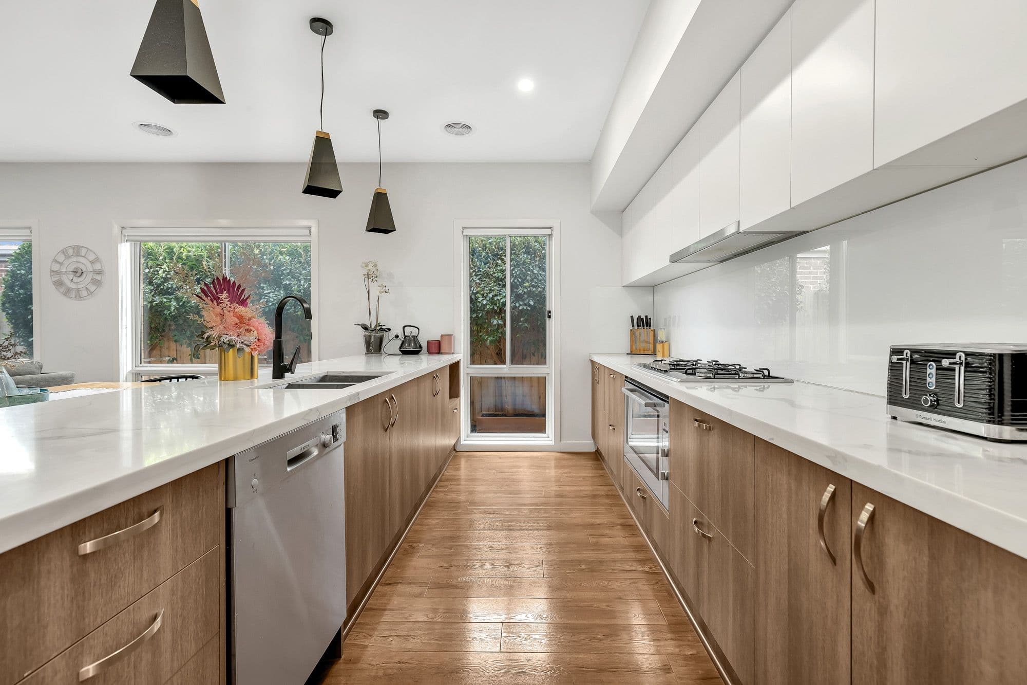 8 Glenelg Road, Werribee VIC 3030, Werribee - Thumbnail 3