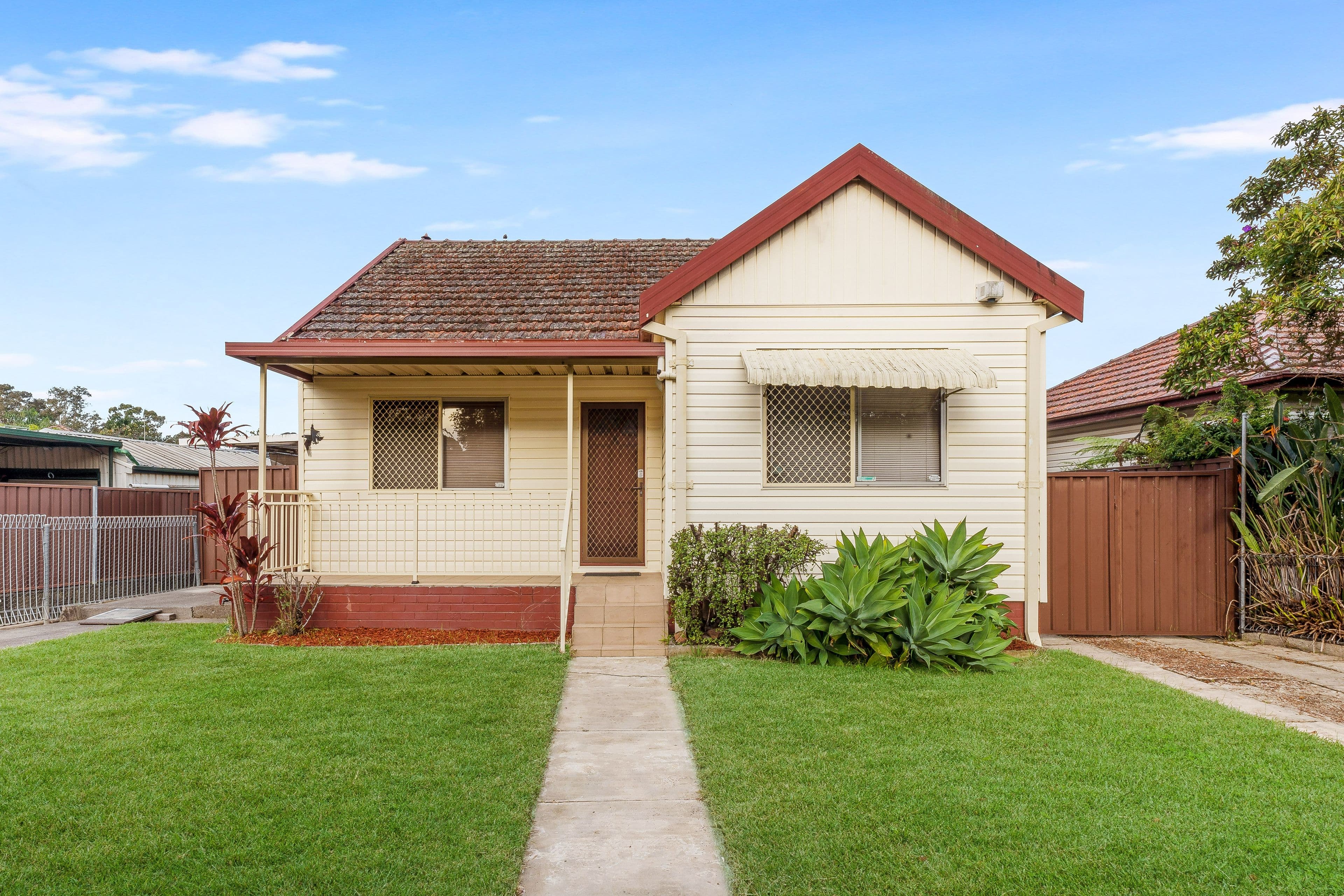8 Hardy Avenue, Riverwood NSW 2210, Riverwood - Image 1