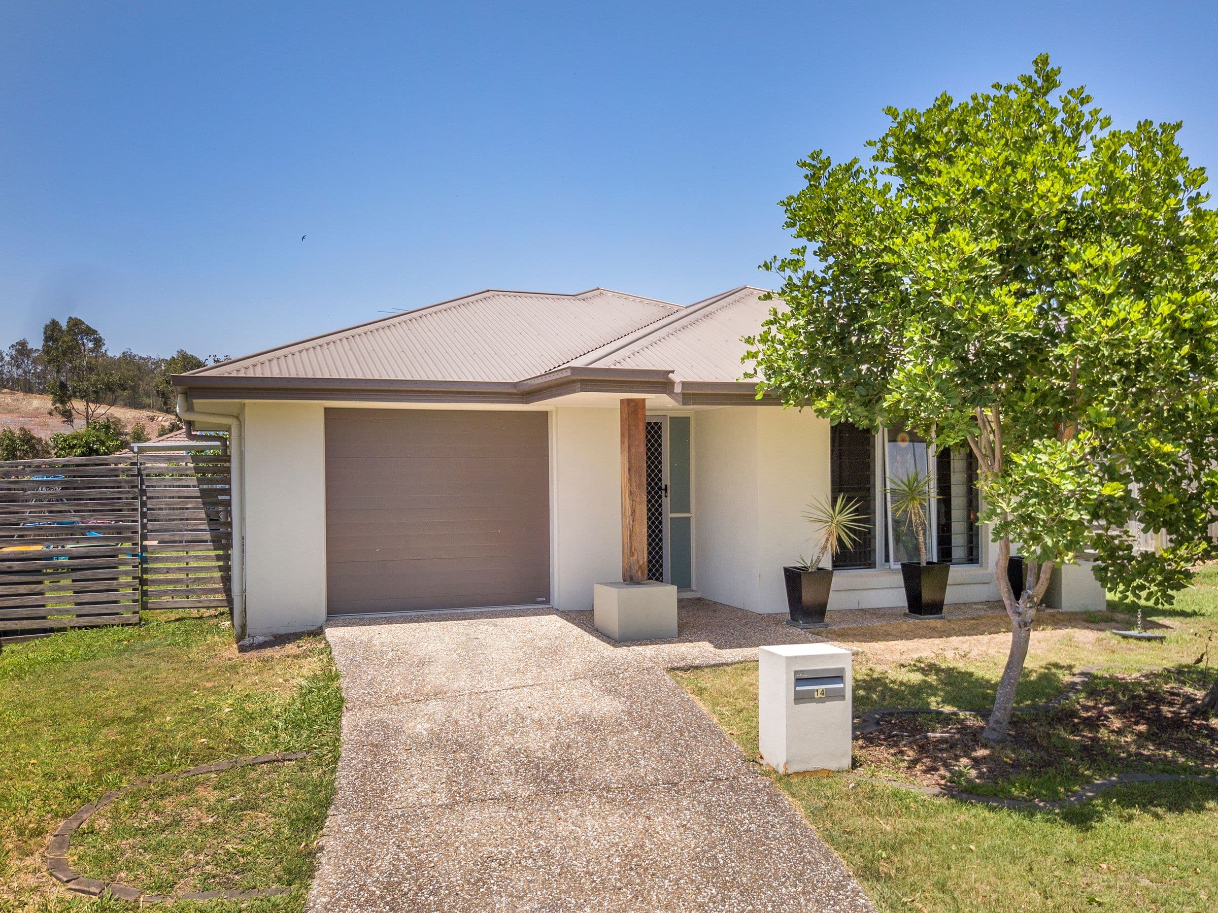 14 Oakvale Avenue, Holmview QLD 4207, Holmview - Thumbnail 3