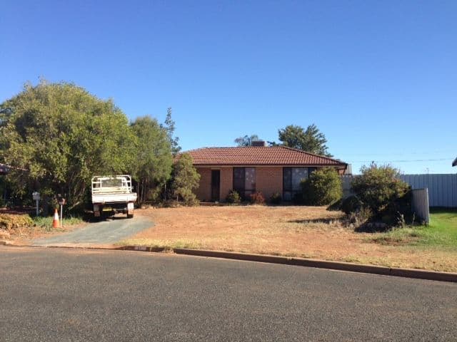 31 Craft Crescent, CONDOBOLIN NSW 2877, Condobolin - Image 1