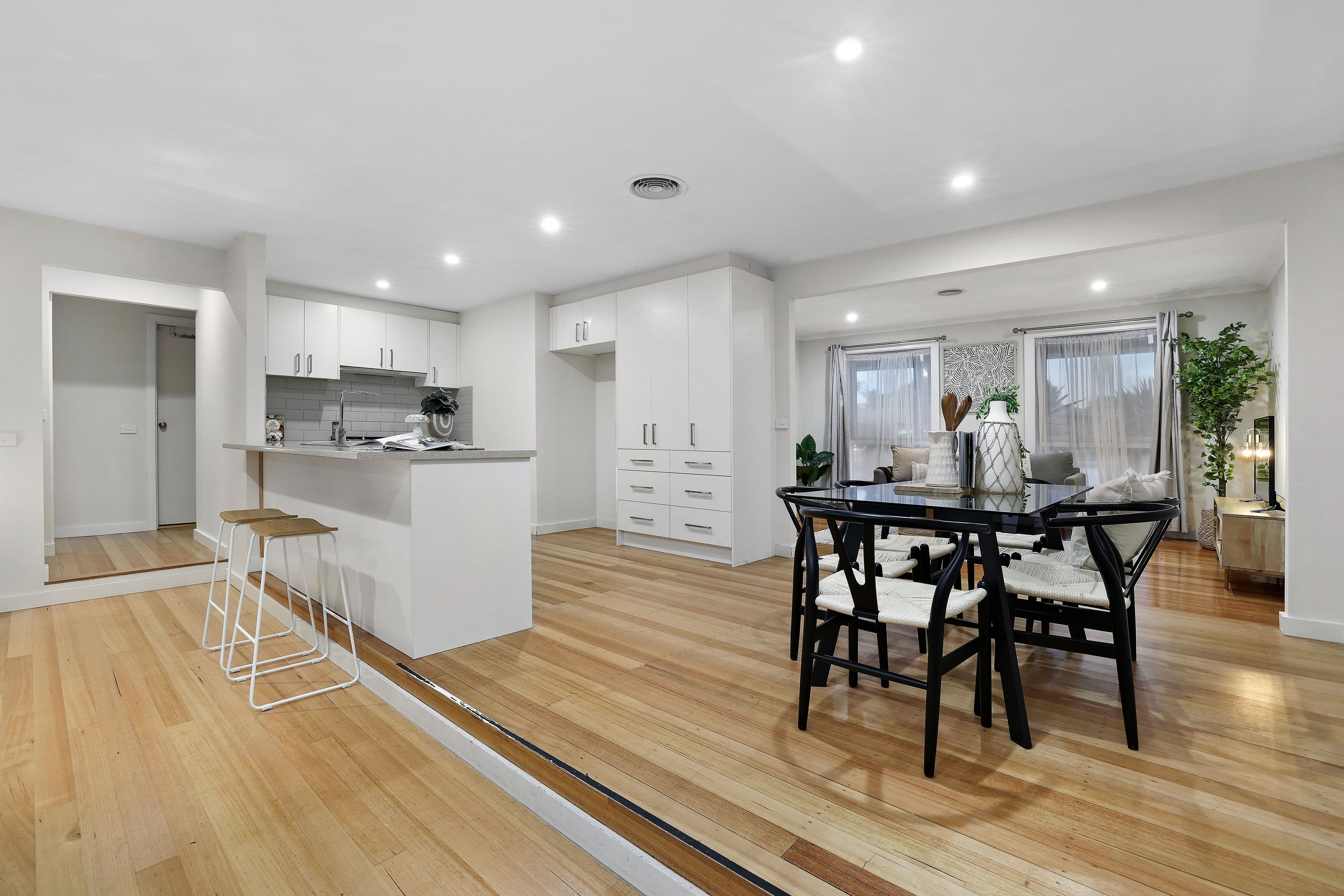 7 Genevieve Court, Ferntree Gully VIC 3156, Ferntree Gully - Thumbnail 4