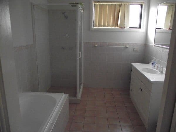 75 Dalmeney Drive, PRESTONS NSW 2170, Prestons - Thumbnail 4