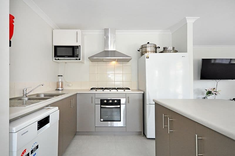 10 Emms Grn, Ellenbrook WA 6069, Ellenbrook - Thumbnail 3