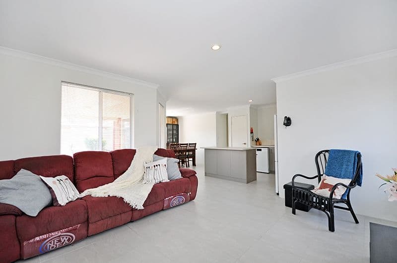 10 Emms Grn, Ellenbrook WA 6069, Ellenbrook - Thumbnail 8
