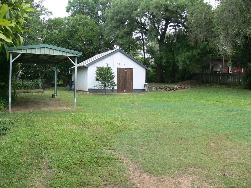 16 Elizabeth Street, ESK QLD 4312, Esk - Thumbnail 3