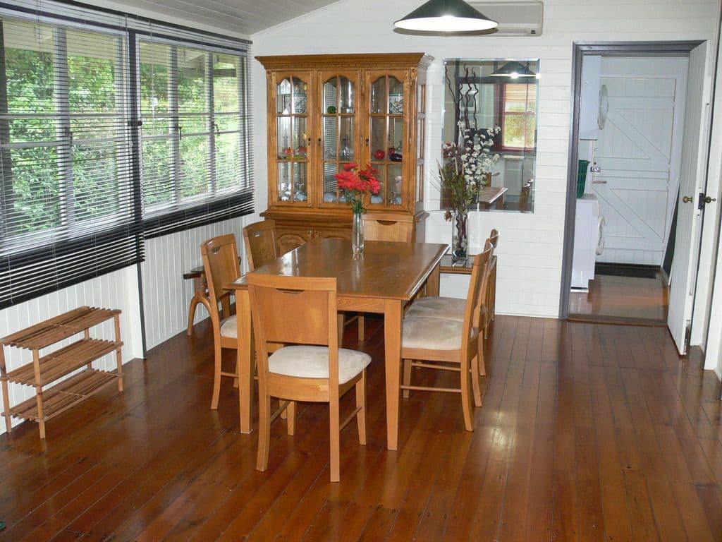 16 Elizabeth Street, ESK QLD 4312, Esk - Thumbnail 4