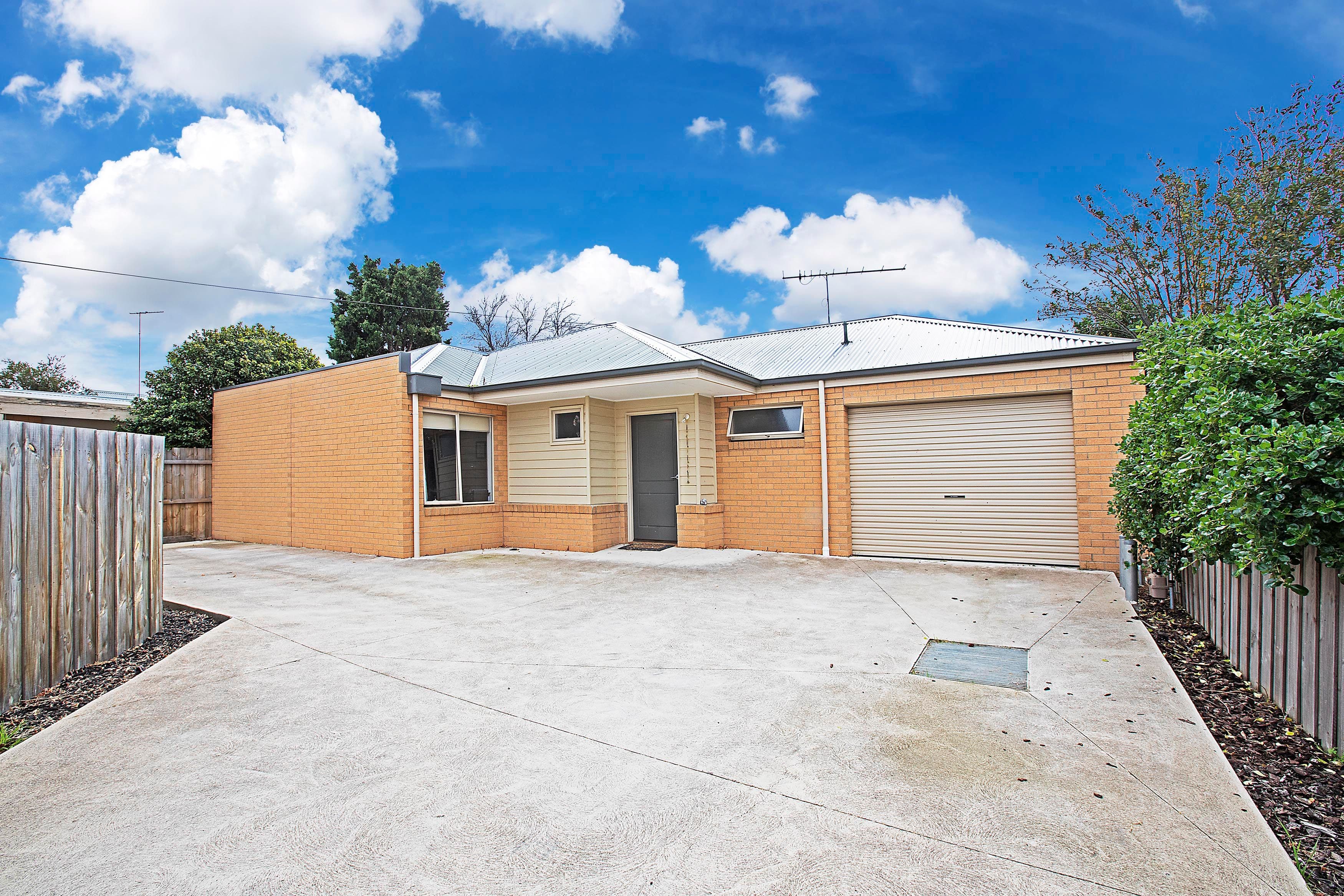 10 Marlo Street, Hamlyn Heights VIC 3215, Hamlyn Heights - Image 1