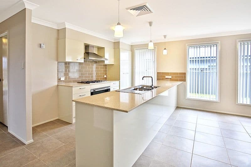 9 Silvereye Close, South Nowra - Thumbnail 2