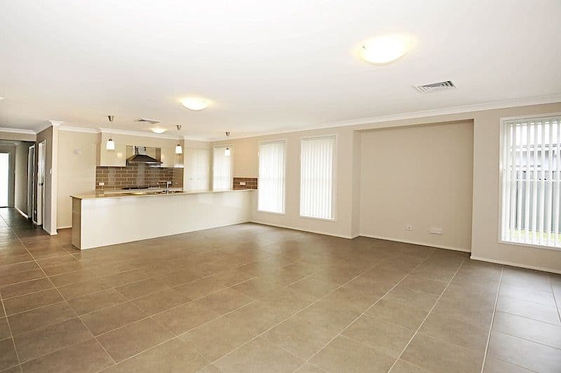 9 Silvereye Close, South Nowra - Thumbnail 4