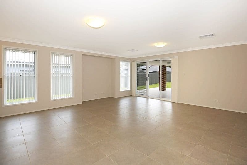 9 Silvereye Close, South Nowra - Thumbnail 5