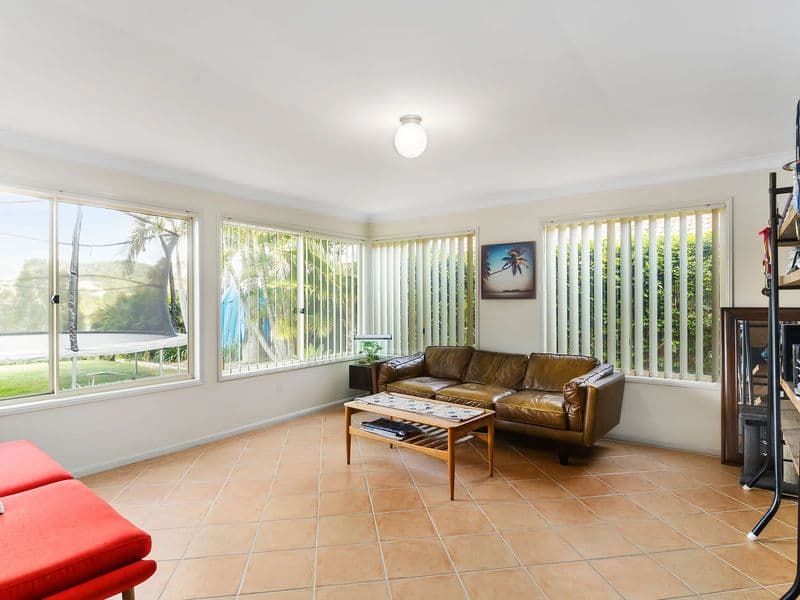 7 Northlakes Drive, Elanora QLD 4221, Elanora - Thumbnail 5