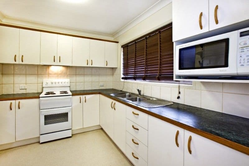 9 Narelle Crescent, ROCHEDALE SOUTH QLD 4123, Rochedale South - Thumbnail 5