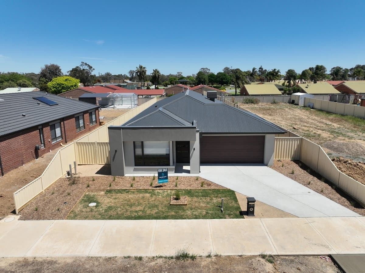 12 Remembrance Drive, Numurkah, Numurkah - Thumbnail 5