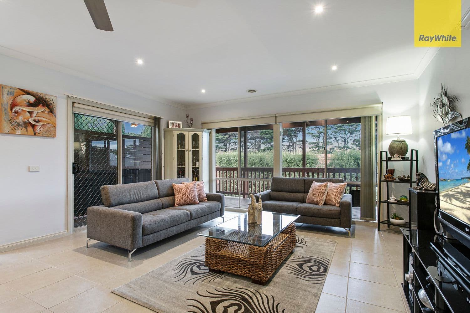 24 Southgate Drive, Berwick VIC 3806, Berwick - Thumbnail 5
