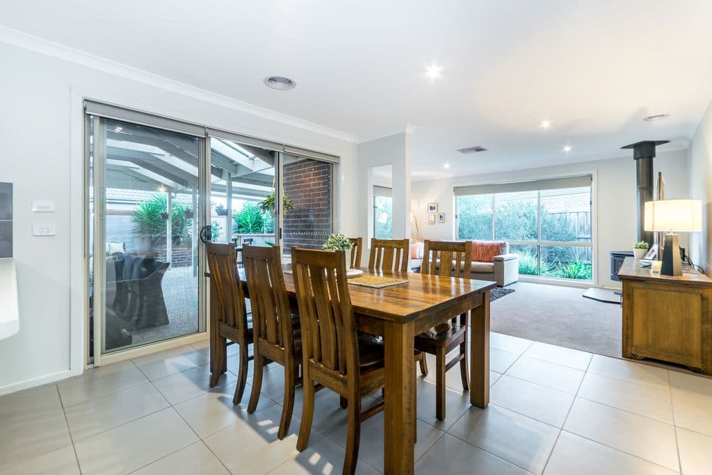 27 Panorama Drive, Melton West VIC 3337, Melton West - Thumbnail 5