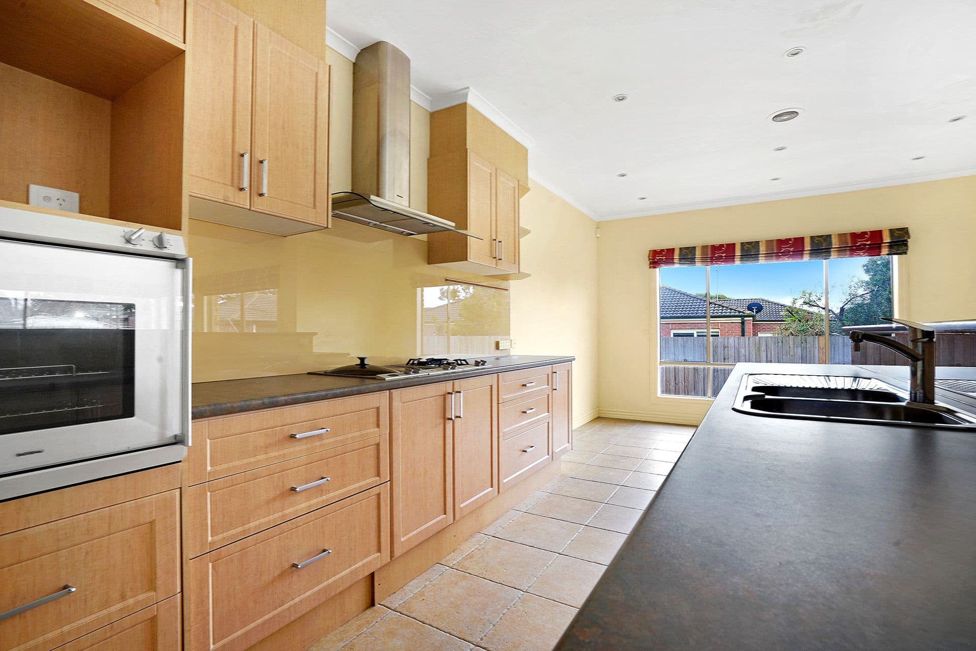 6 Farskiene Place, Hampton Park VIC 3976, Hampton Park - Thumbnail 3