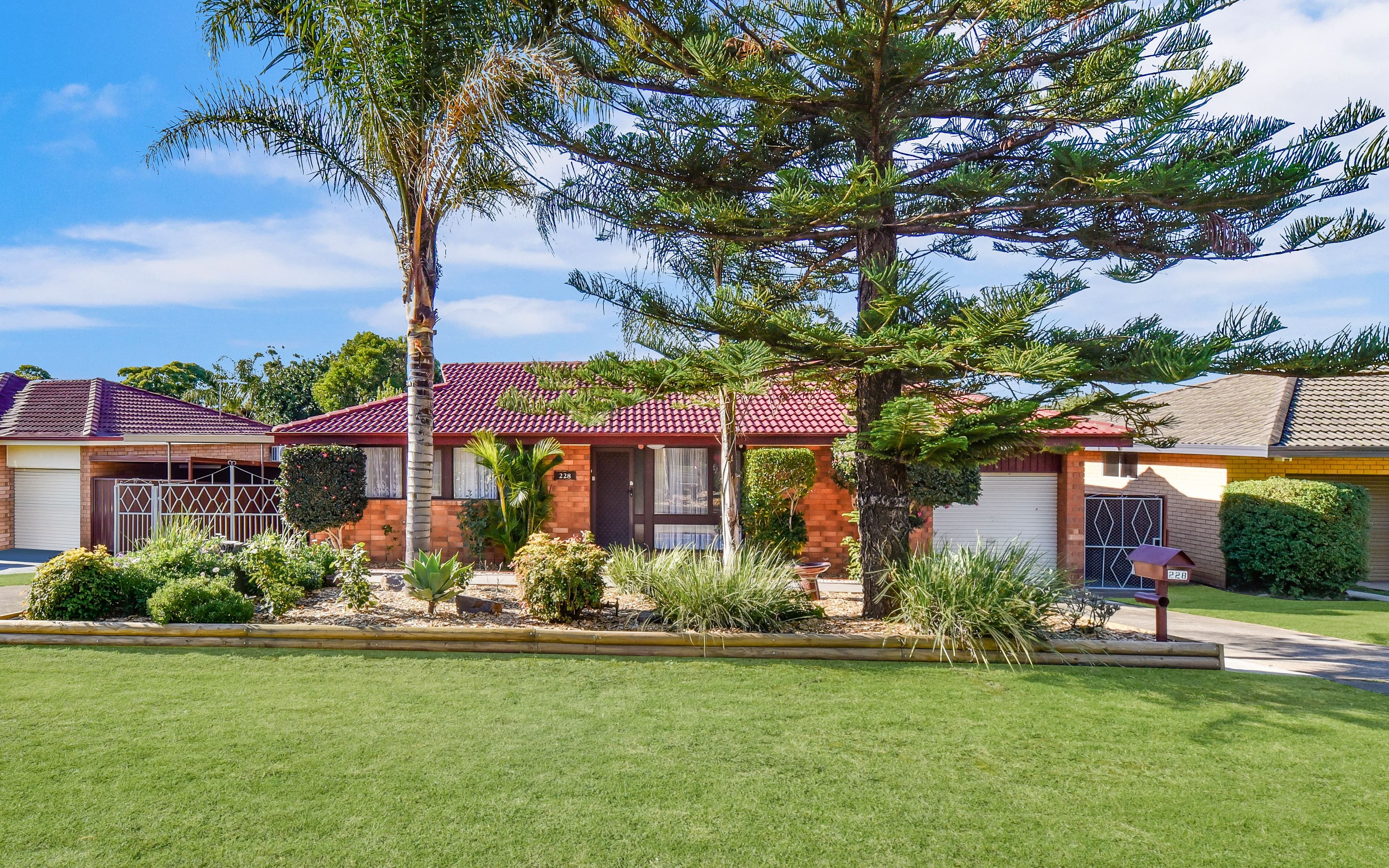 228 The Parkway, Bradbury NSW 2560, Bradbury - Image 1