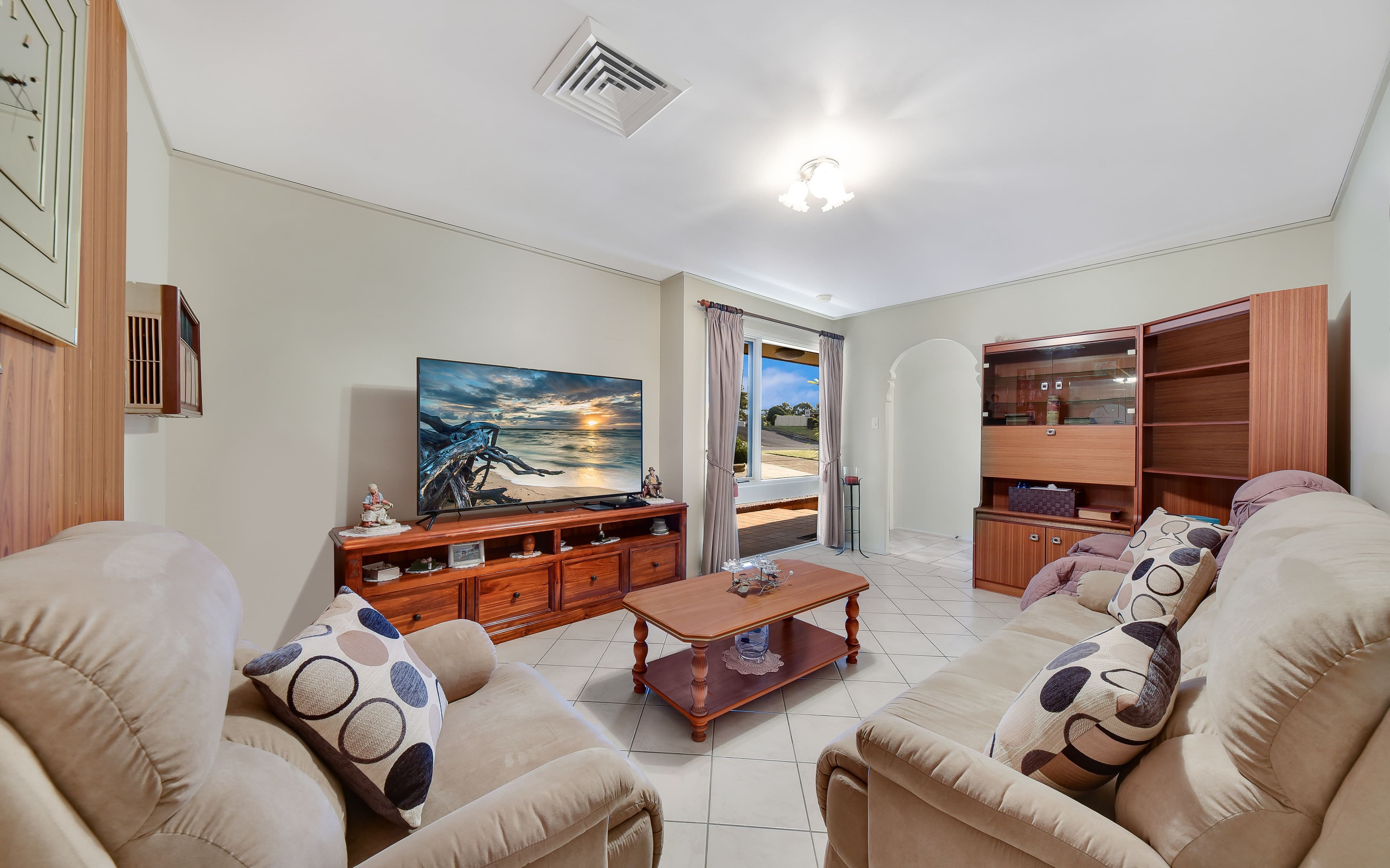 228 The Parkway, Bradbury NSW 2560, Bradbury - Thumbnail 3