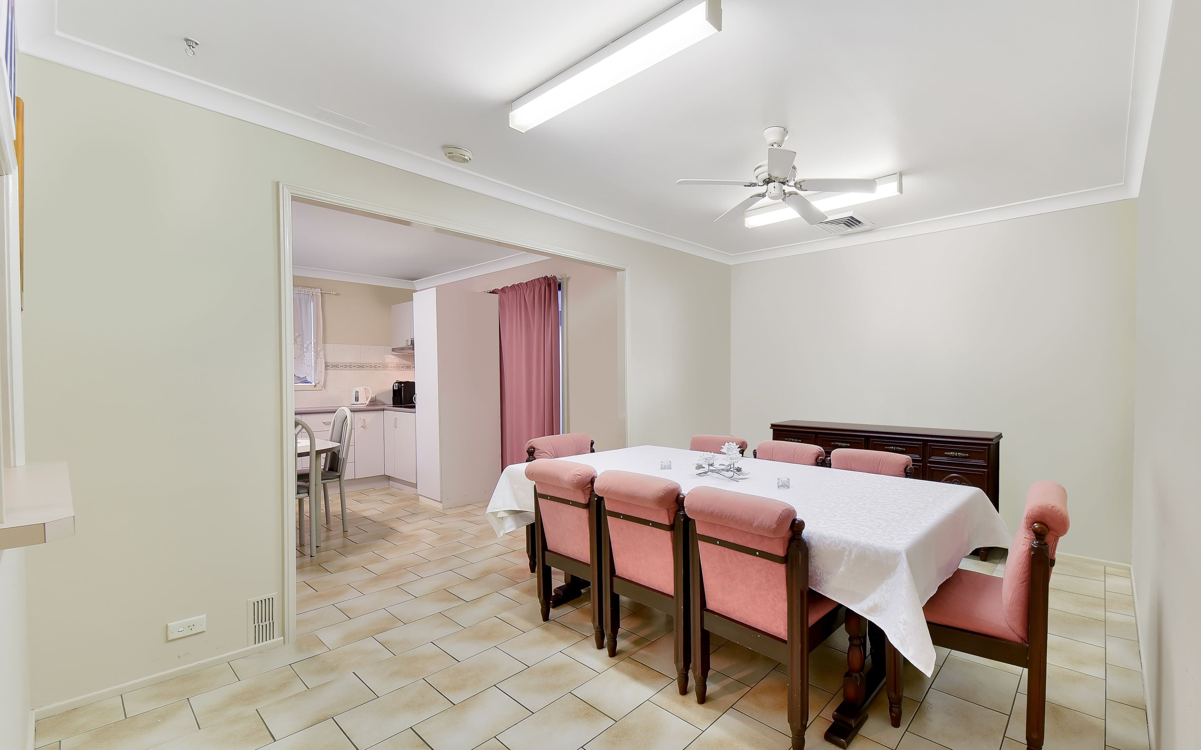 228 The Parkway, Bradbury NSW 2560, Bradbury - Thumbnail 4