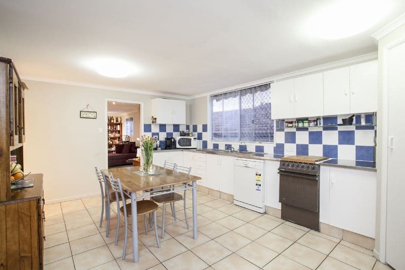 44 Campbell Street, Scarborough QLD 4020, Scarborough - Thumbnail 2