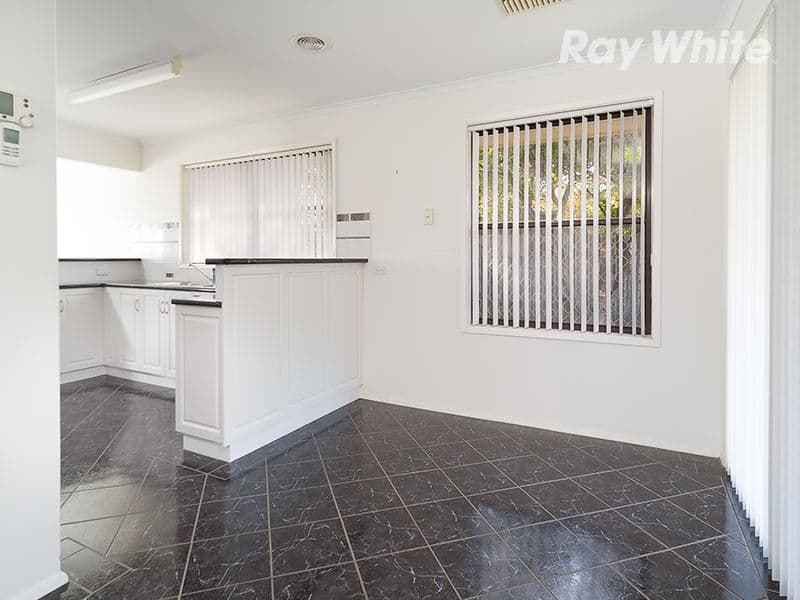 136 Howard Court, Howlong NSW 2643, Howlong - Thumbnail 2