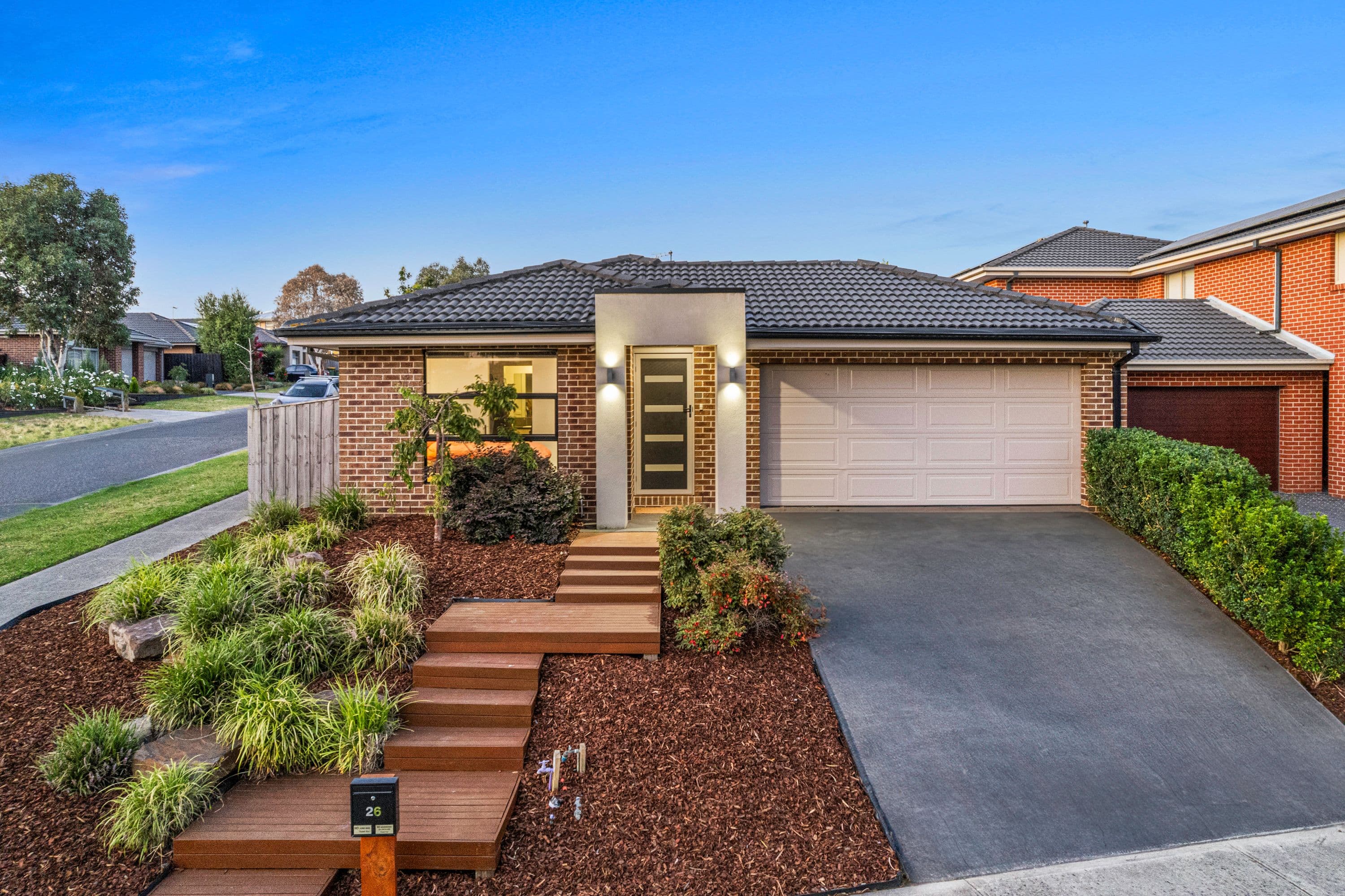26 Tyalla Way, Pakenham VIC 3810, Pakenham - Thumbnail 2