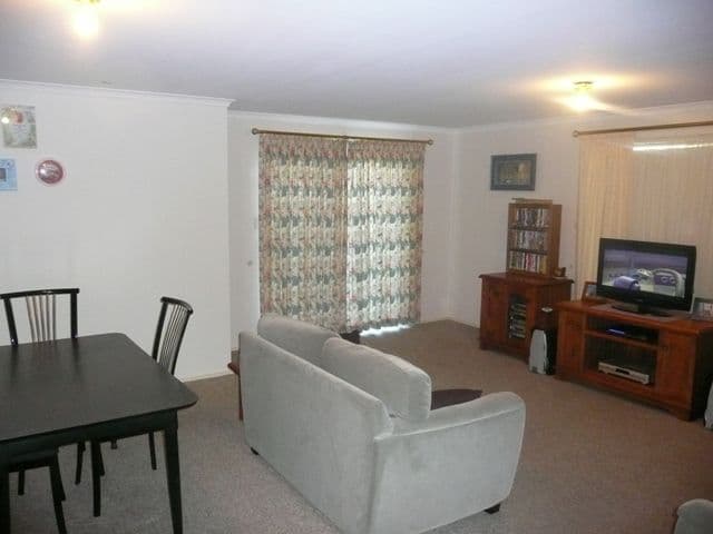 6 Woodbridge Crescent, LAKE MUNMORAH NSW 2259, Lake Munmorah - Thumbnail 5