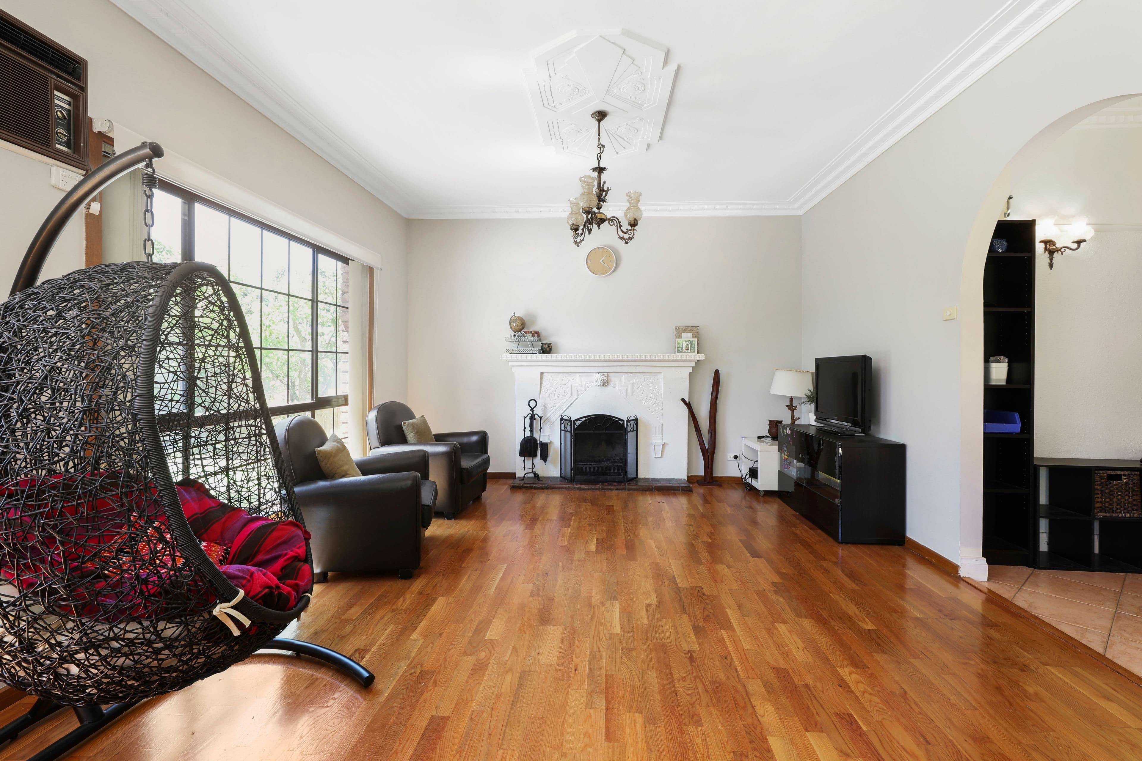 10 Grandview Avenue, Dandenong VIC 3175, Dandenong - Thumbnail 2