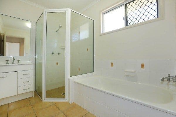 22 Springbank Circuit, IDALIA QLD 4811, Idalia - Thumbnail 5