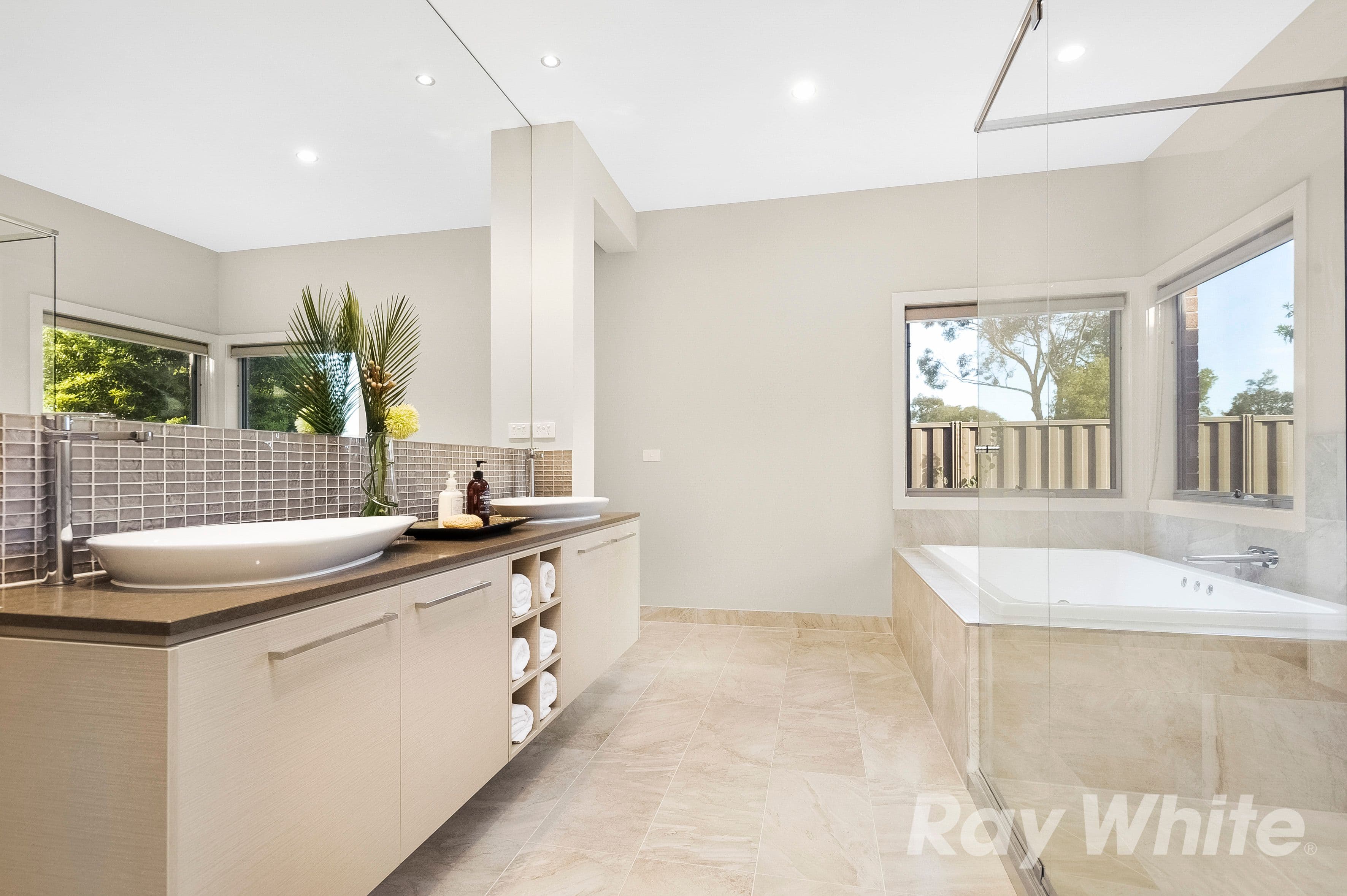 61 Leeds Road, Mount Waverley VIC 3149, Mount Waverley - Thumbnail 8