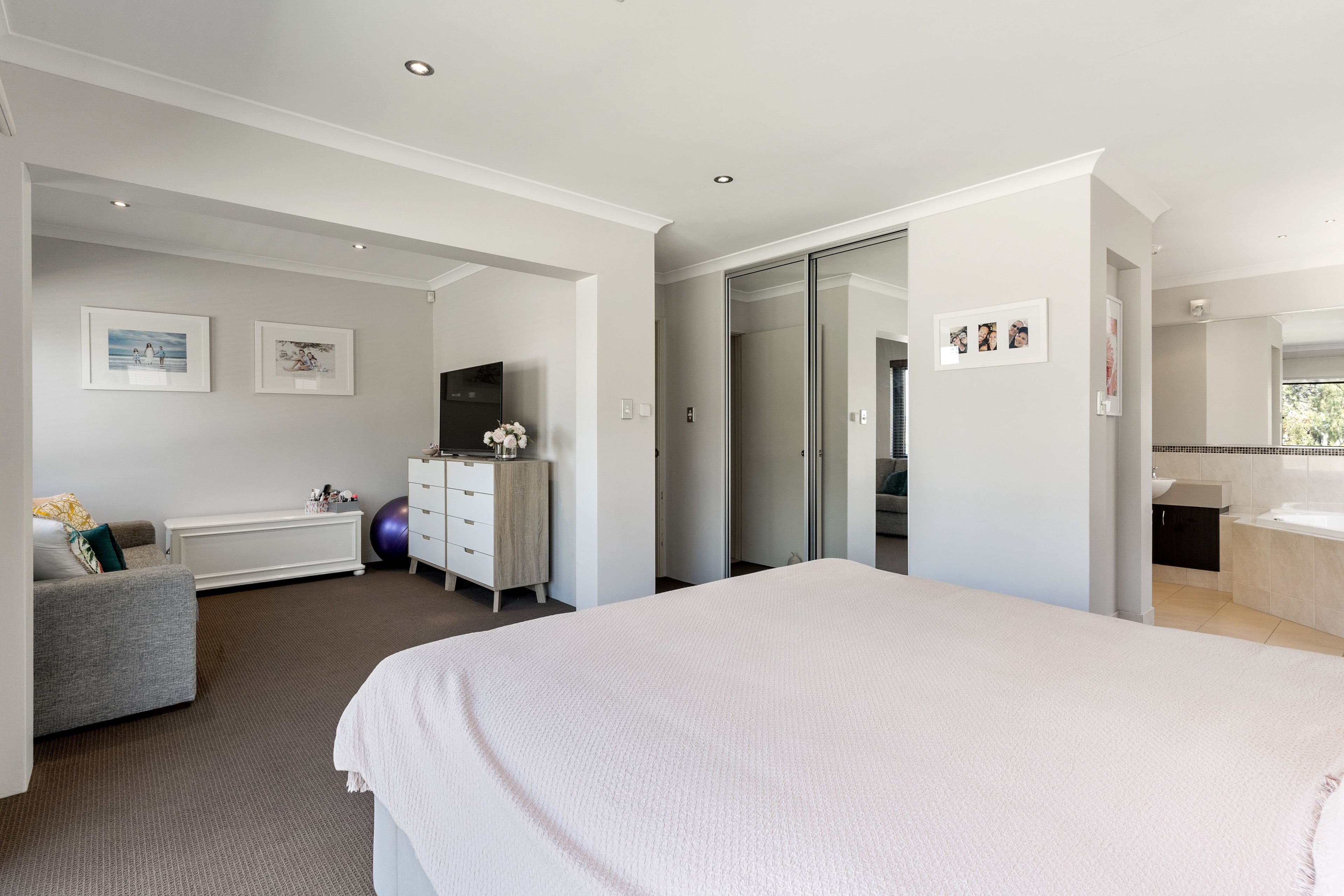 79 Regency Avenue, Madeley WA 6065, Madeley - Thumbnail 6