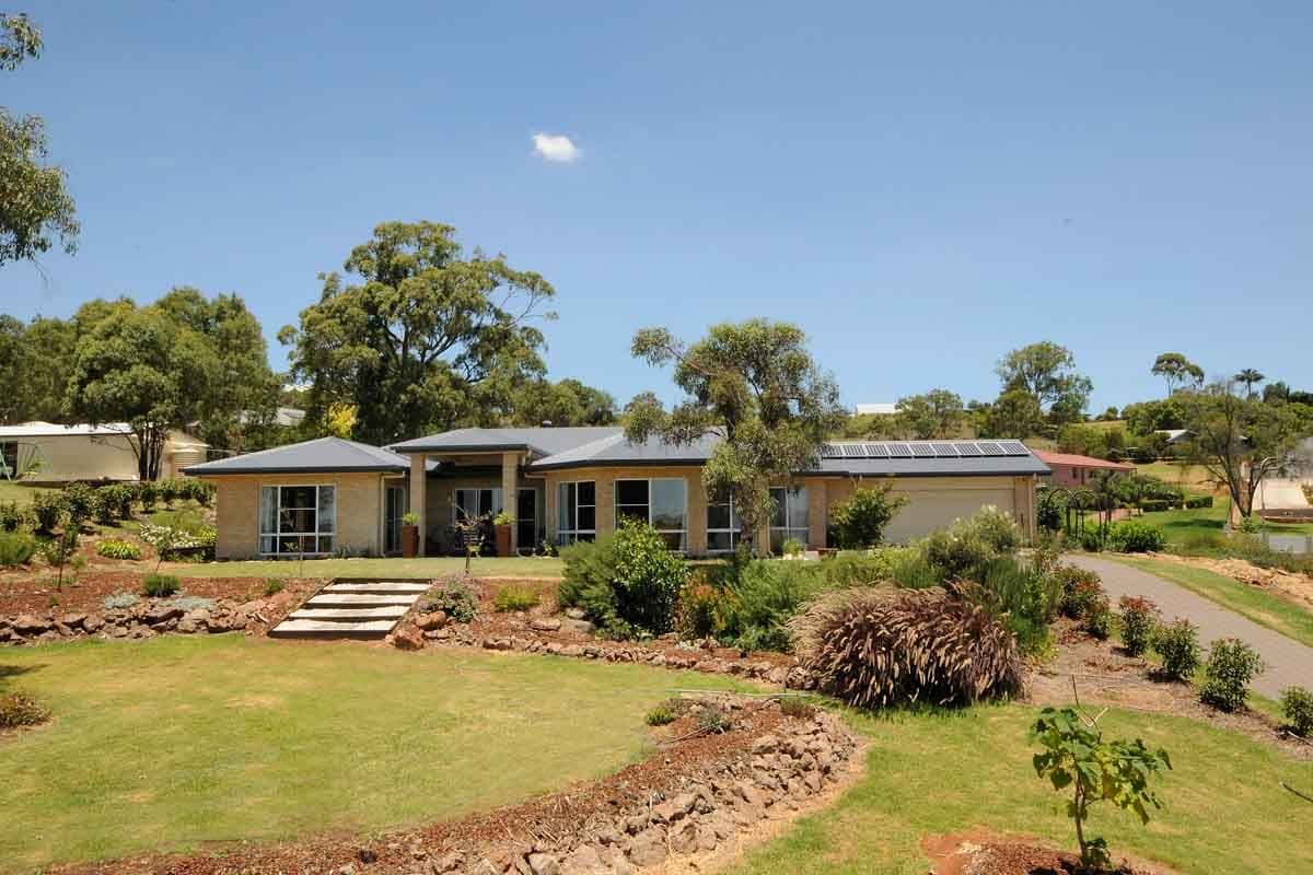 1 Hickey Court, COTSWOLD HILLS QLD 4350, Cotswold Hills - Image 1