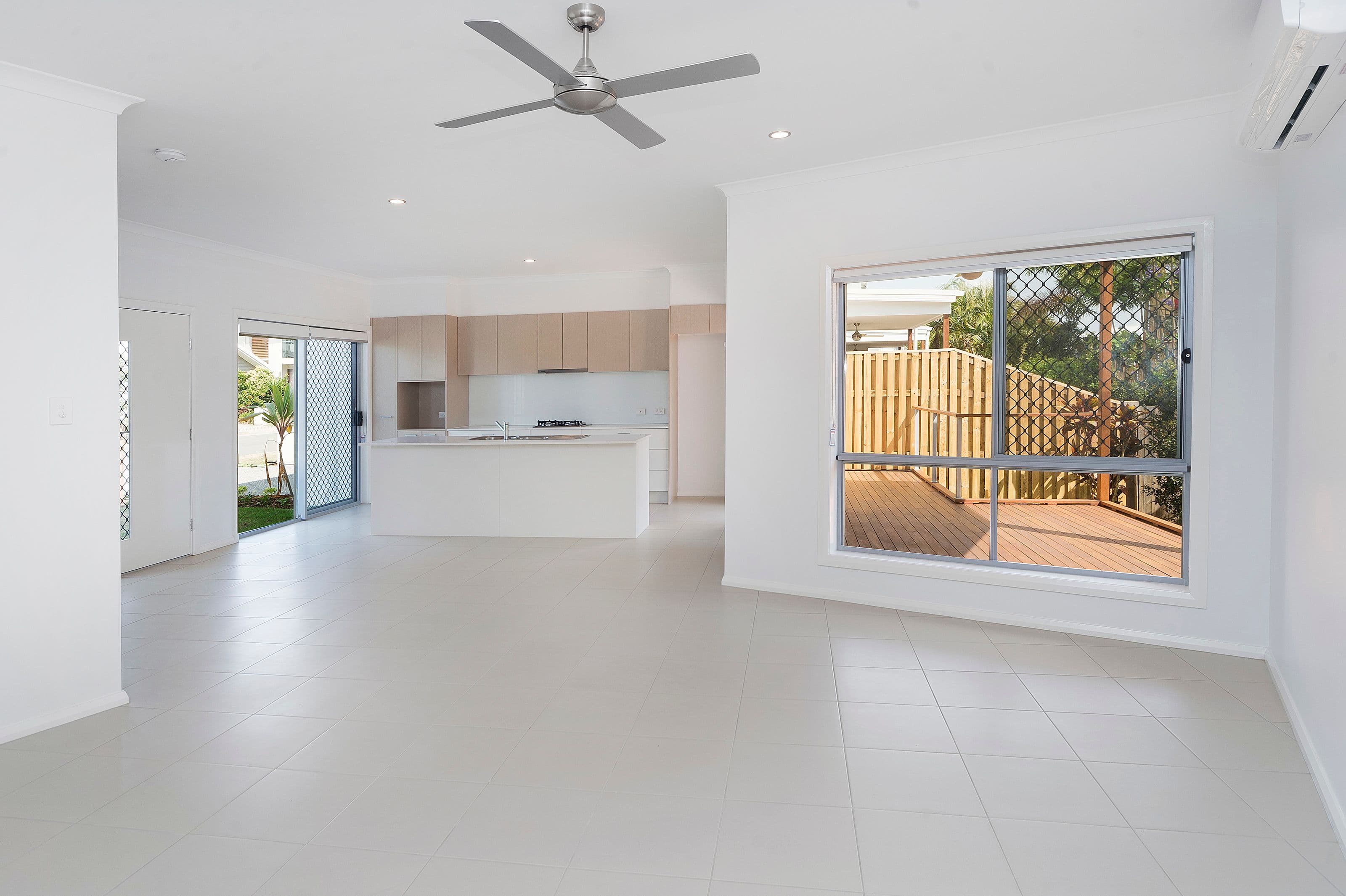 35 Azure Way, Hope Island QLD 4212, Hope Island - Thumbnail 2