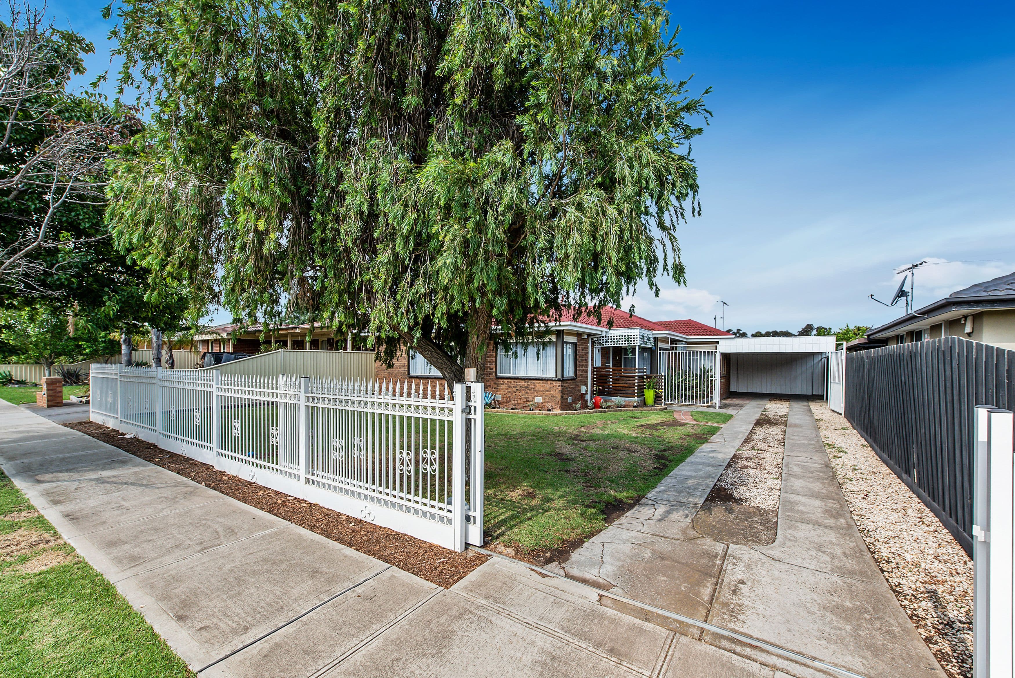 18 Beverley Street, Kings Park VIC 3021, Kings Park - Thumbnail 2
