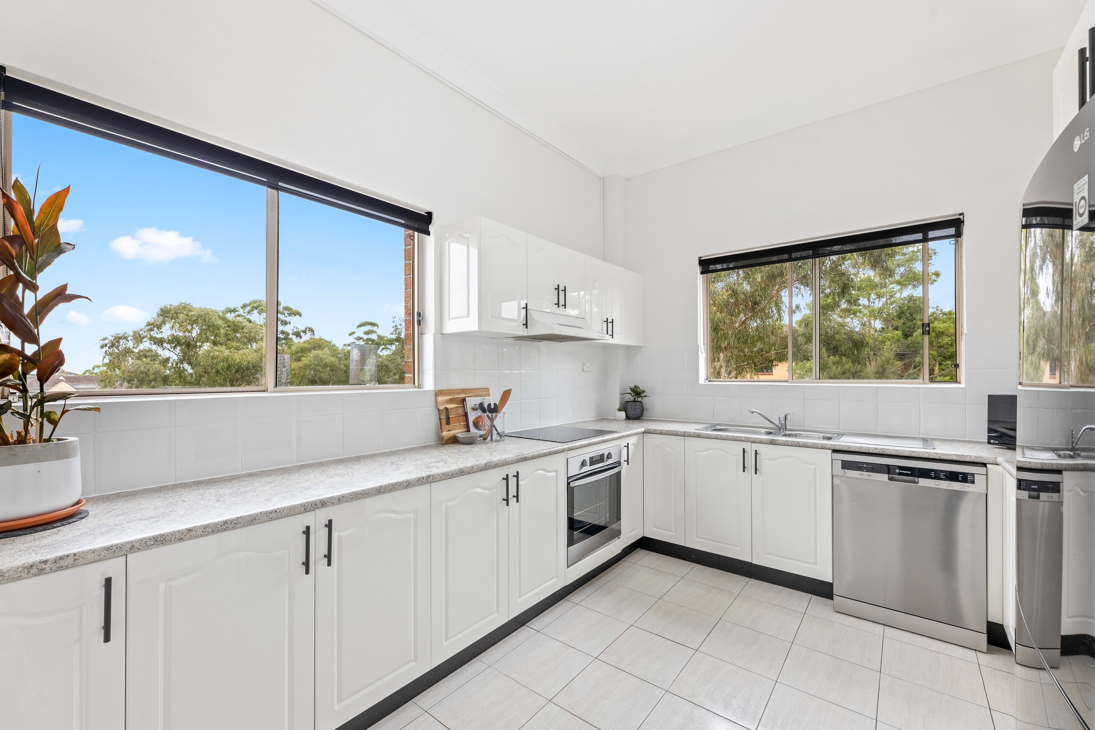 23-29 Gray Street, Sutherland NSW 2232, Sutherland - Thumbnail 4