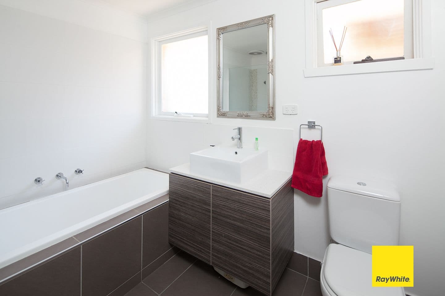6 Cuneata Close, Langwarrin VIC 3910, Langwarrin - Thumbnail 5