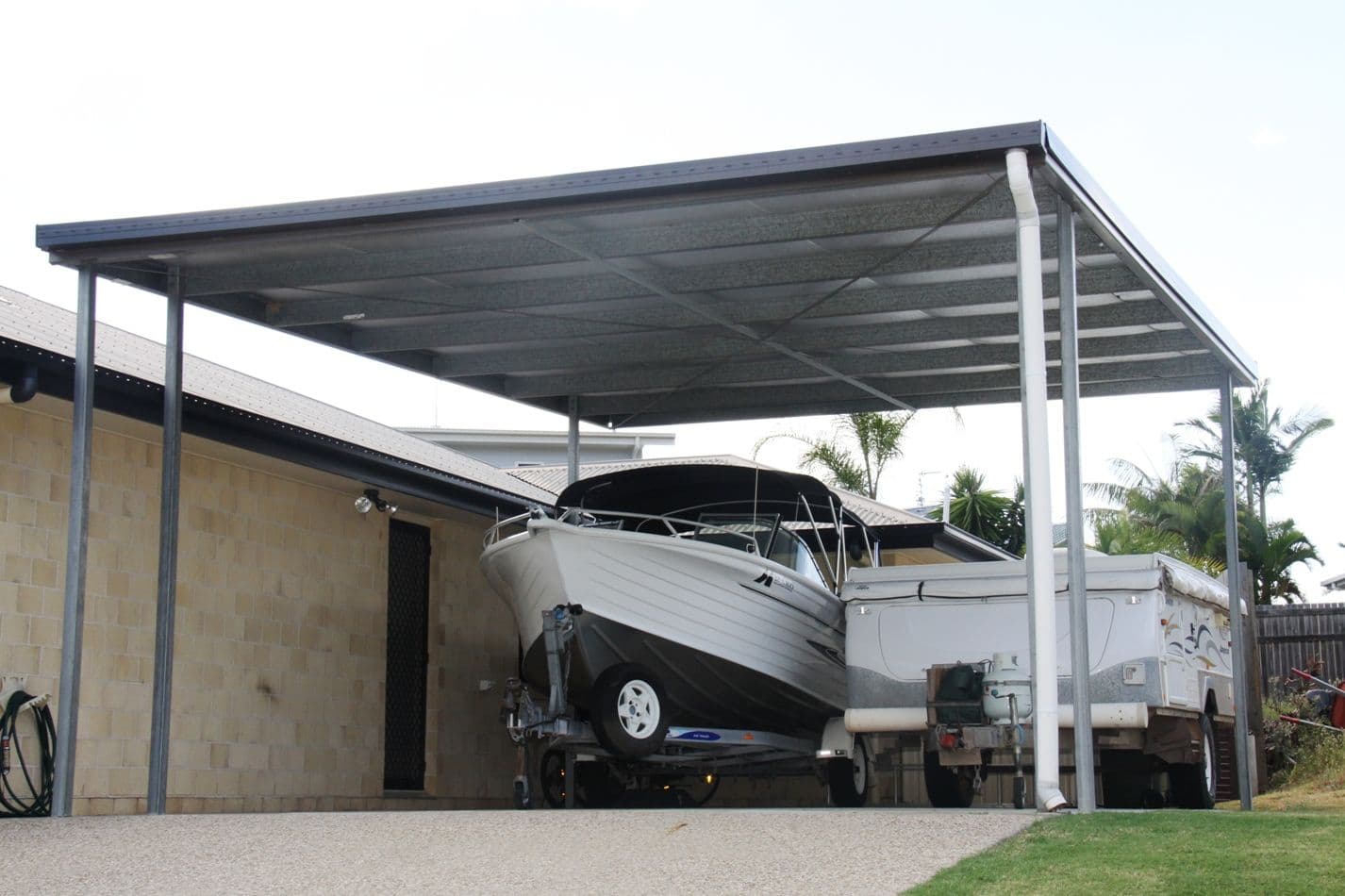 27 Lighthouse Drive, Boyne Island QLD 4680, Boyne Island - Thumbnail 2