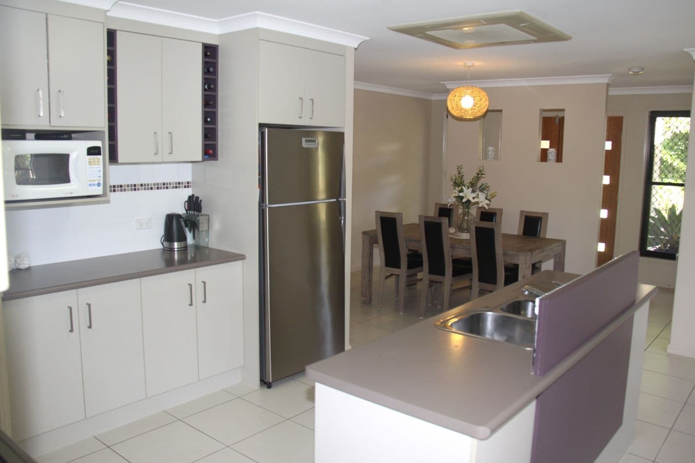 27 Lighthouse Drive, Boyne Island QLD 4680, Boyne Island - Thumbnail 5