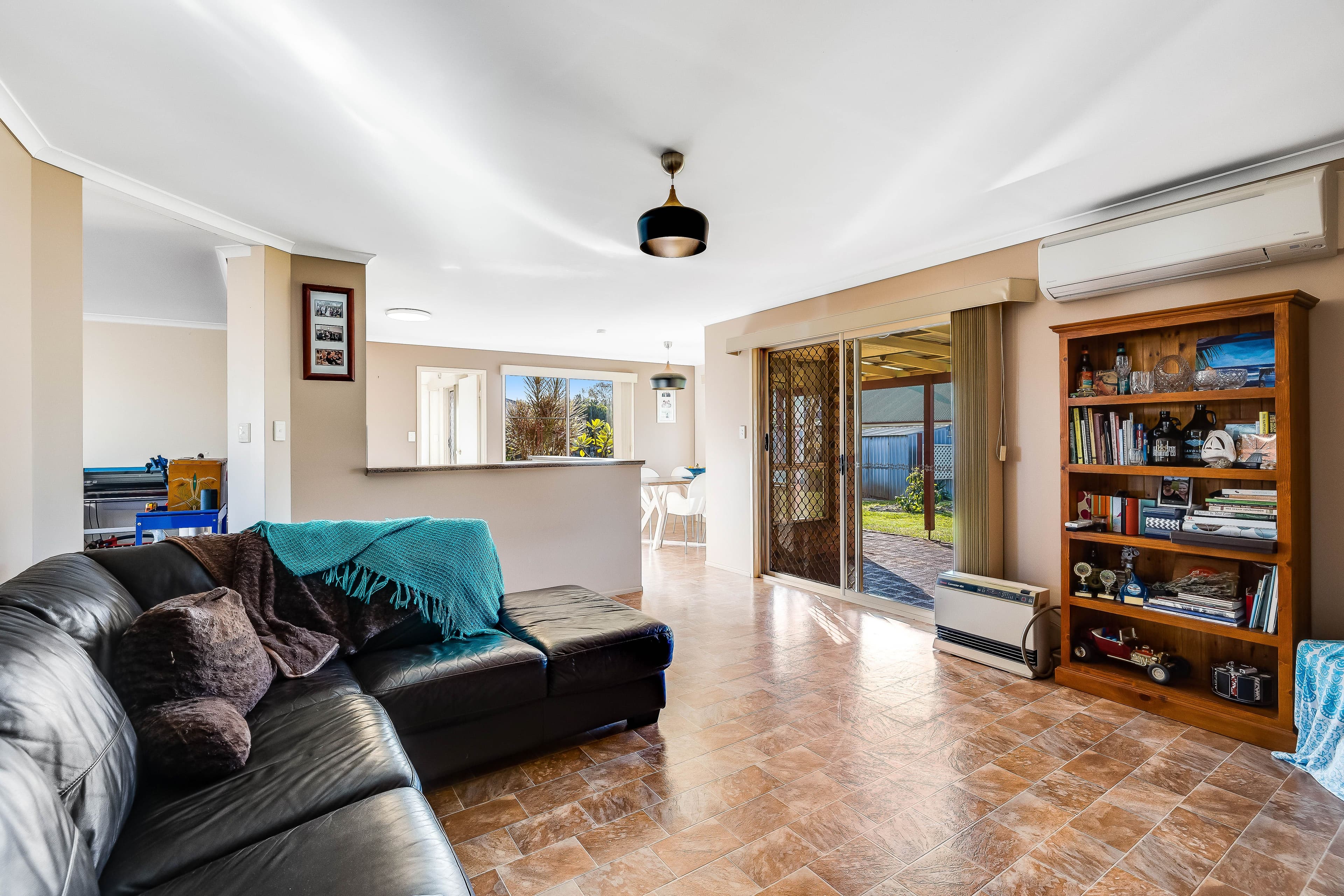 21 Gundry Court, Kearneys Spring QLD 4350, Kearneys Spring - Thumbnail 2