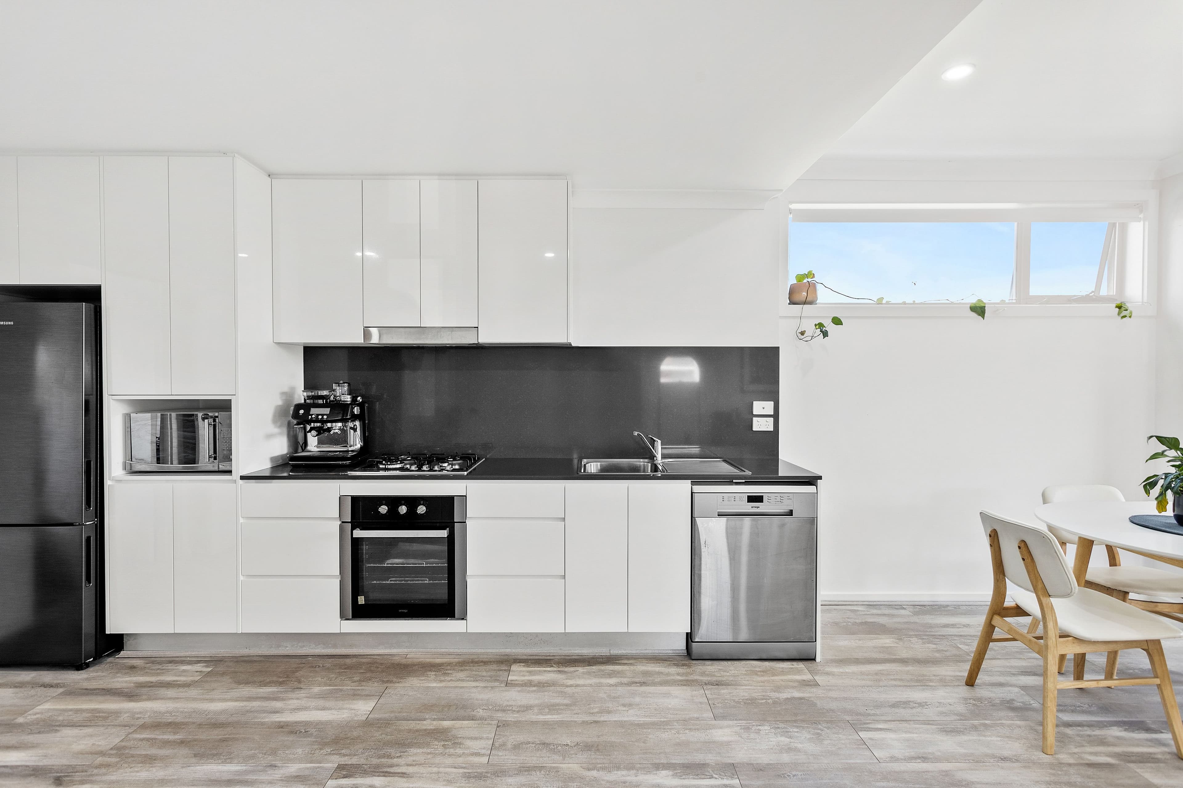 18 Edward Street, Wollongong NSW 2500, Wollongong - Thumbnail 4