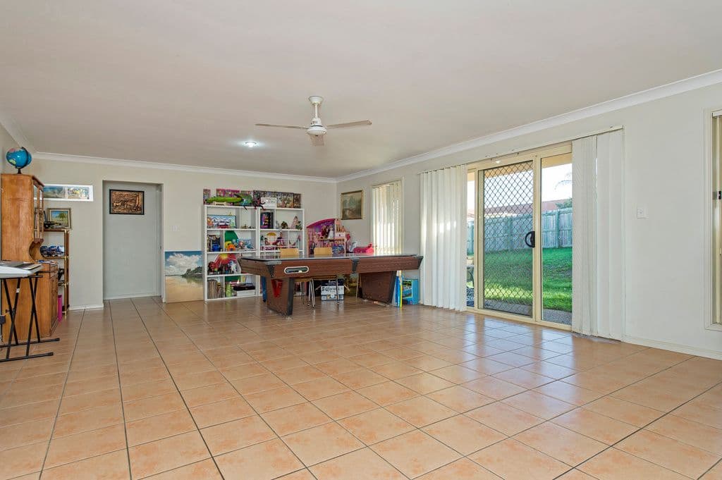 7 Kumnick Street, UPPER COOMERA QLD 4209, Upper Coomera - Thumbnail 2