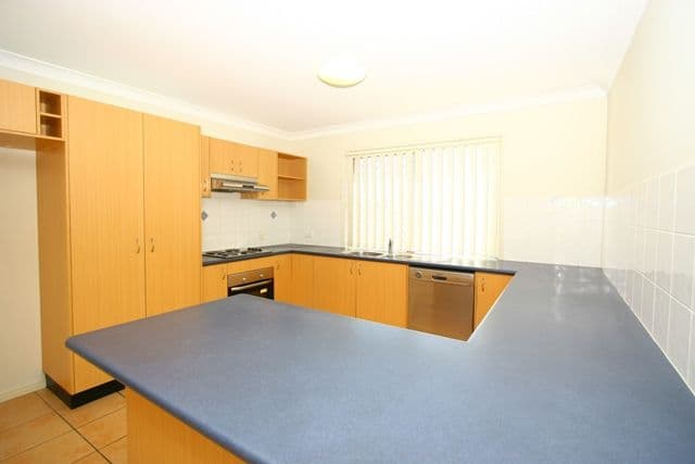 7 Kumnick Street, UPPER COOMERA QLD 4209, Upper Coomera - Thumbnail 7
