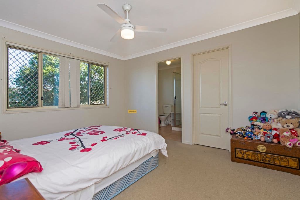 7 Kumnick Street, UPPER COOMERA QLD 4209, Upper Coomera - Thumbnail 8