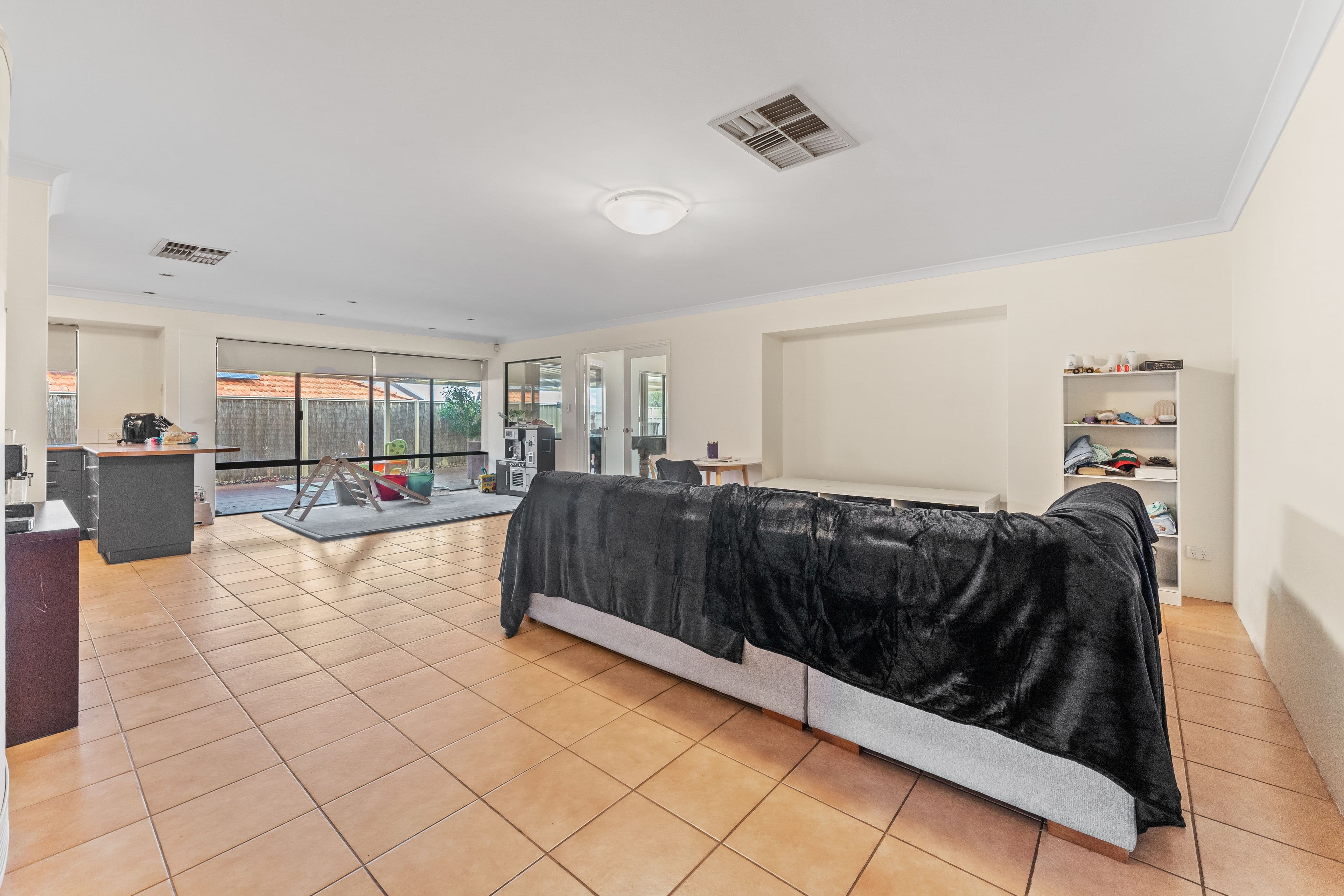 27 Arkle Street, Baldivis WA 6171, Baldivis - Thumbnail 3