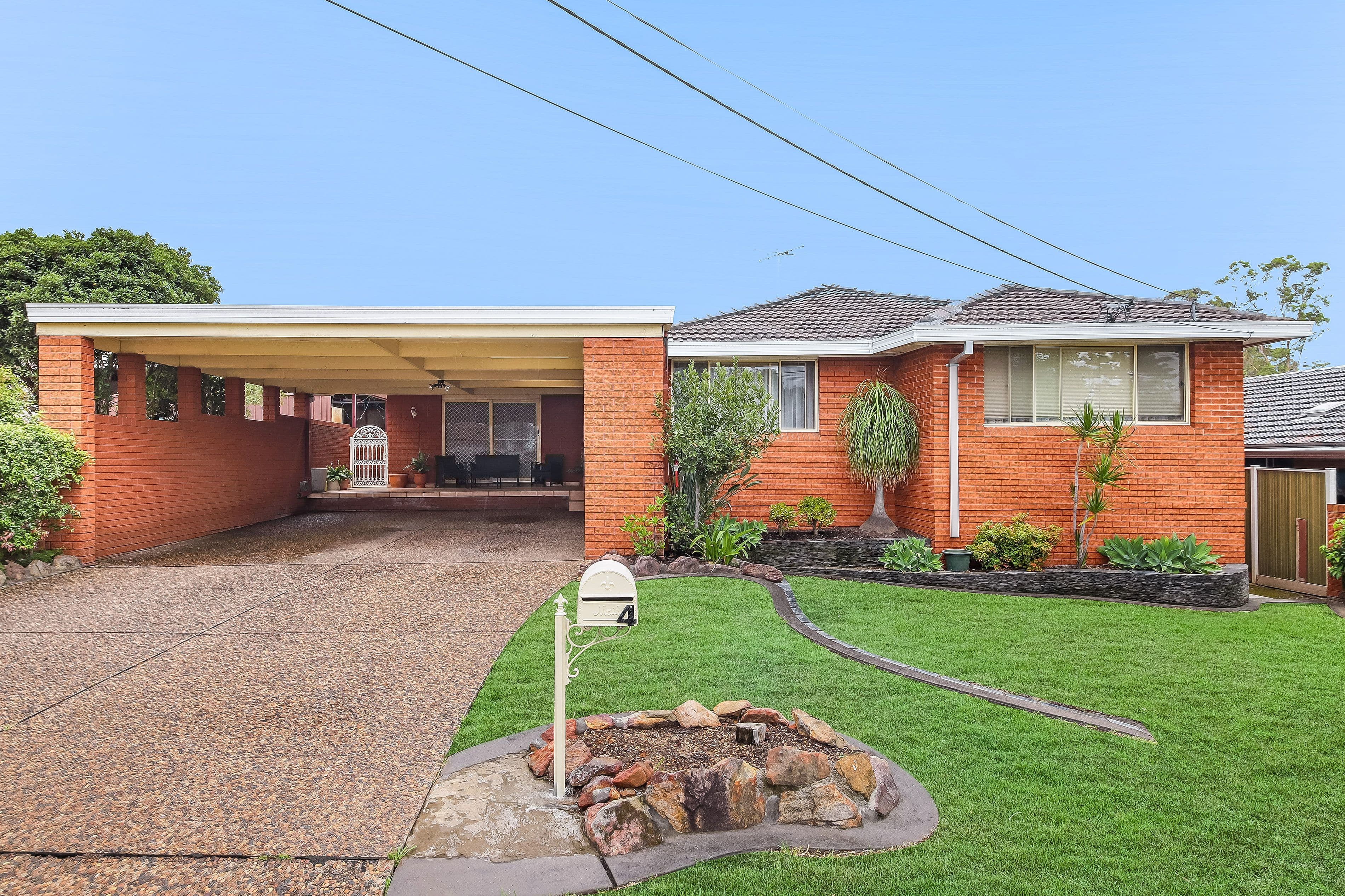 4 Universal Avenue, Georges Hall NSW 2198, Georges Hall - Image 1