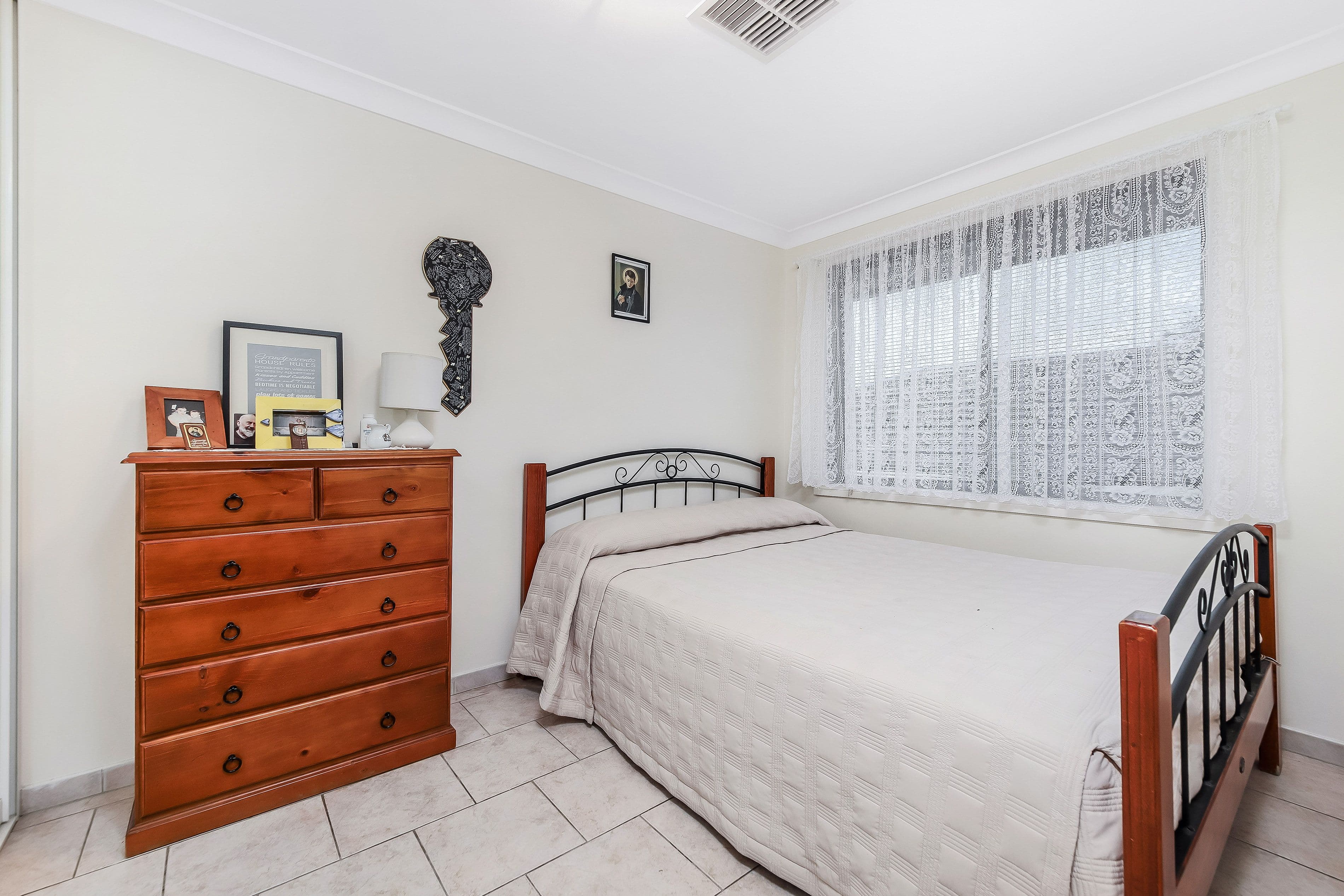 4 Universal Avenue, Georges Hall NSW 2198, Georges Hall - Thumbnail 6