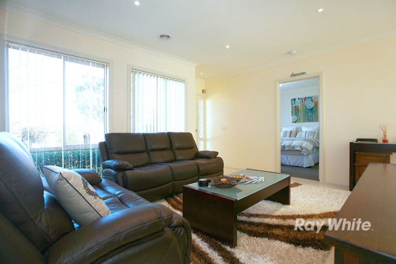 22 Vincent Crescent, NOBLE PARK VIC 3174, Noble Park - Thumbnail 2
