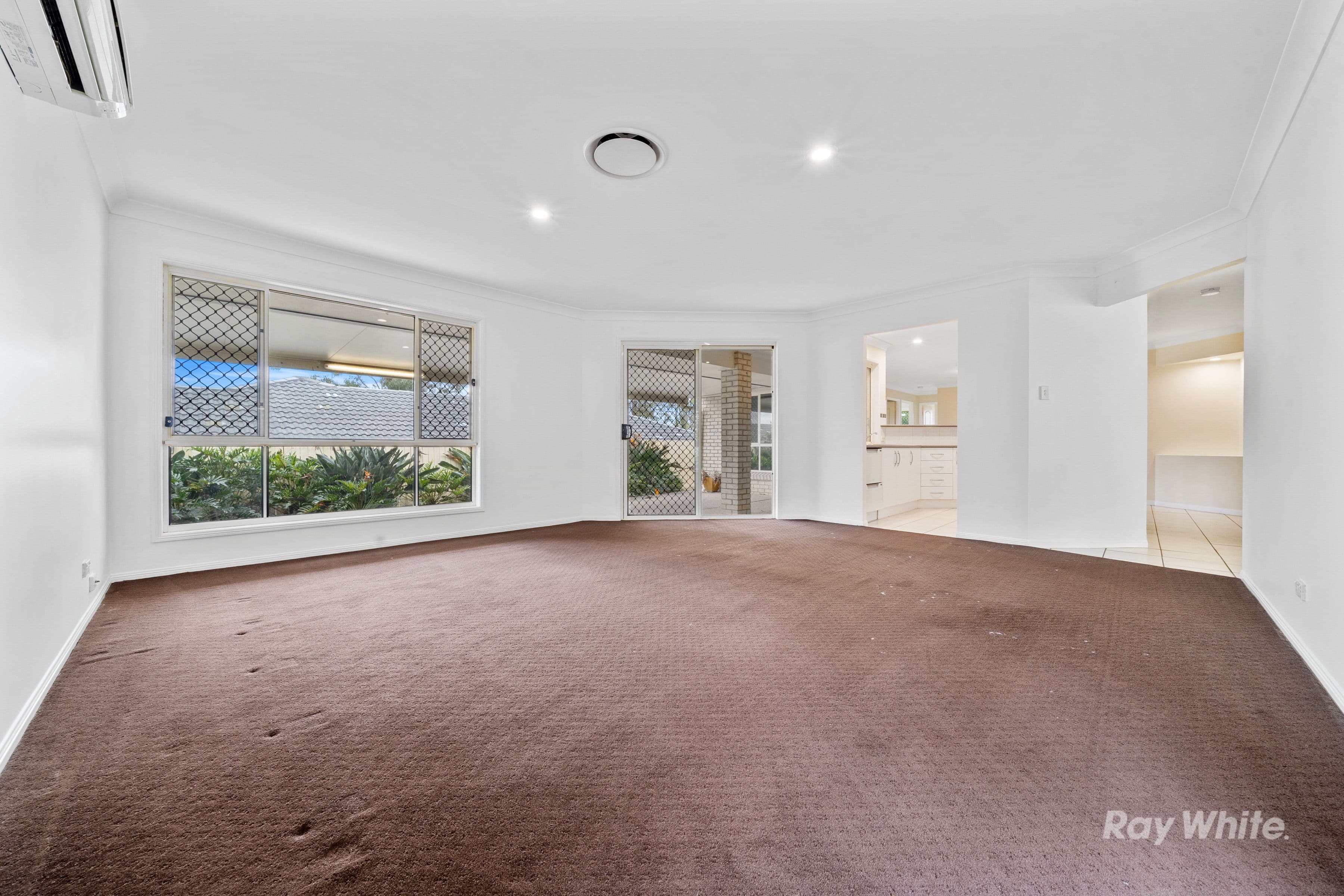 16 Gordonia Drive, Regents Park QLD 4118, Regents Park - Thumbnail 2